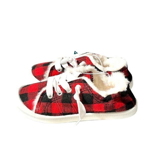 Bumble & Birdie Buffalo Plaid Sneakers With Faux Fur Trim Size 11 Red/Black New - Picture 2 of 4
